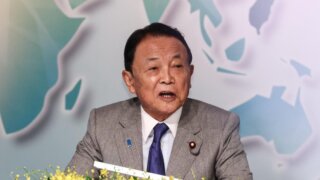 麻生太郎の妻は皇族って本当？気になる家系図やスーツの値段まで調査！