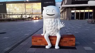 ずーしーほっきーが気持ち悪いといわれる理由は？光るオブジェが怖すぎ